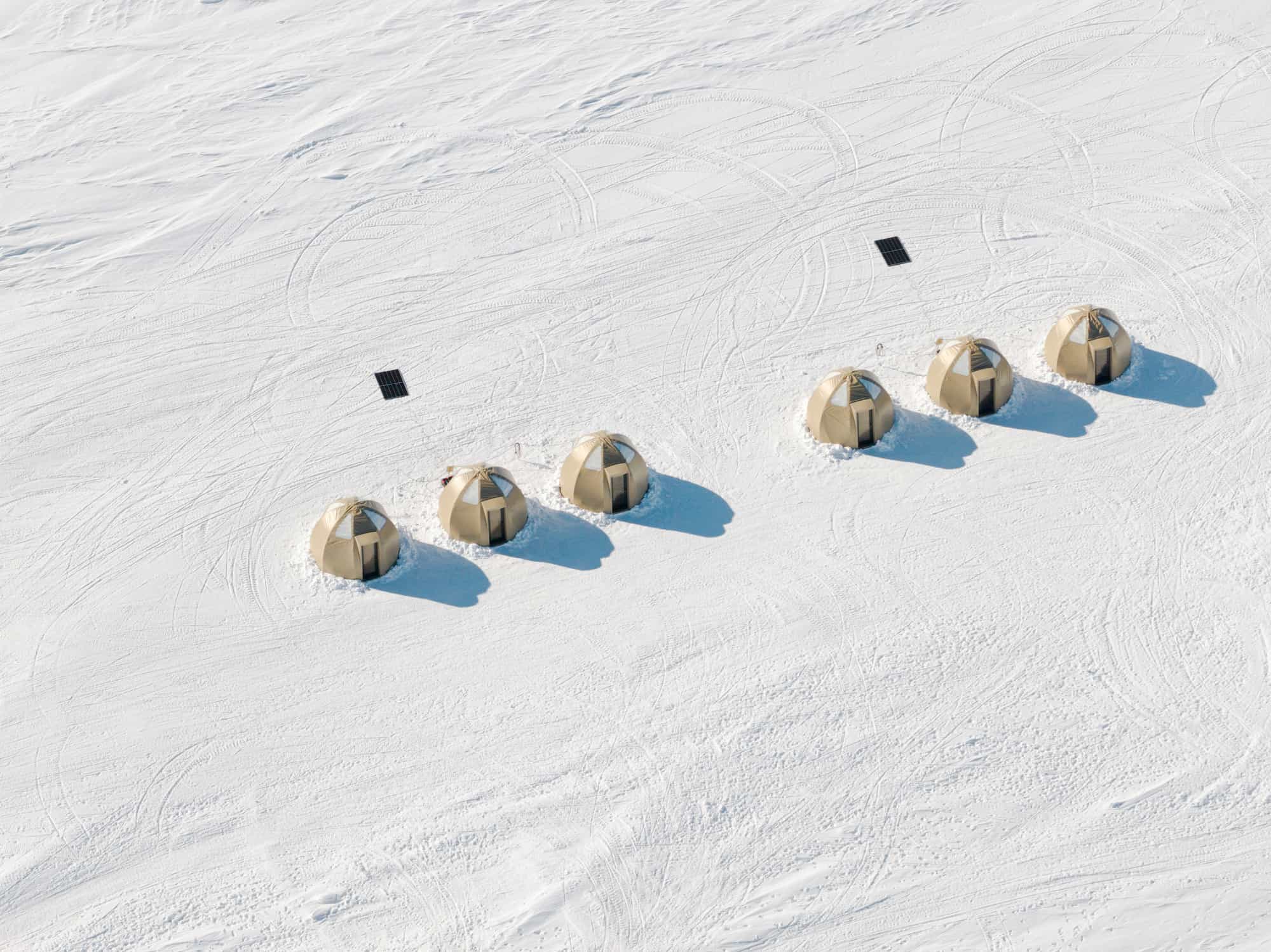 Flying in to Dixies Camp